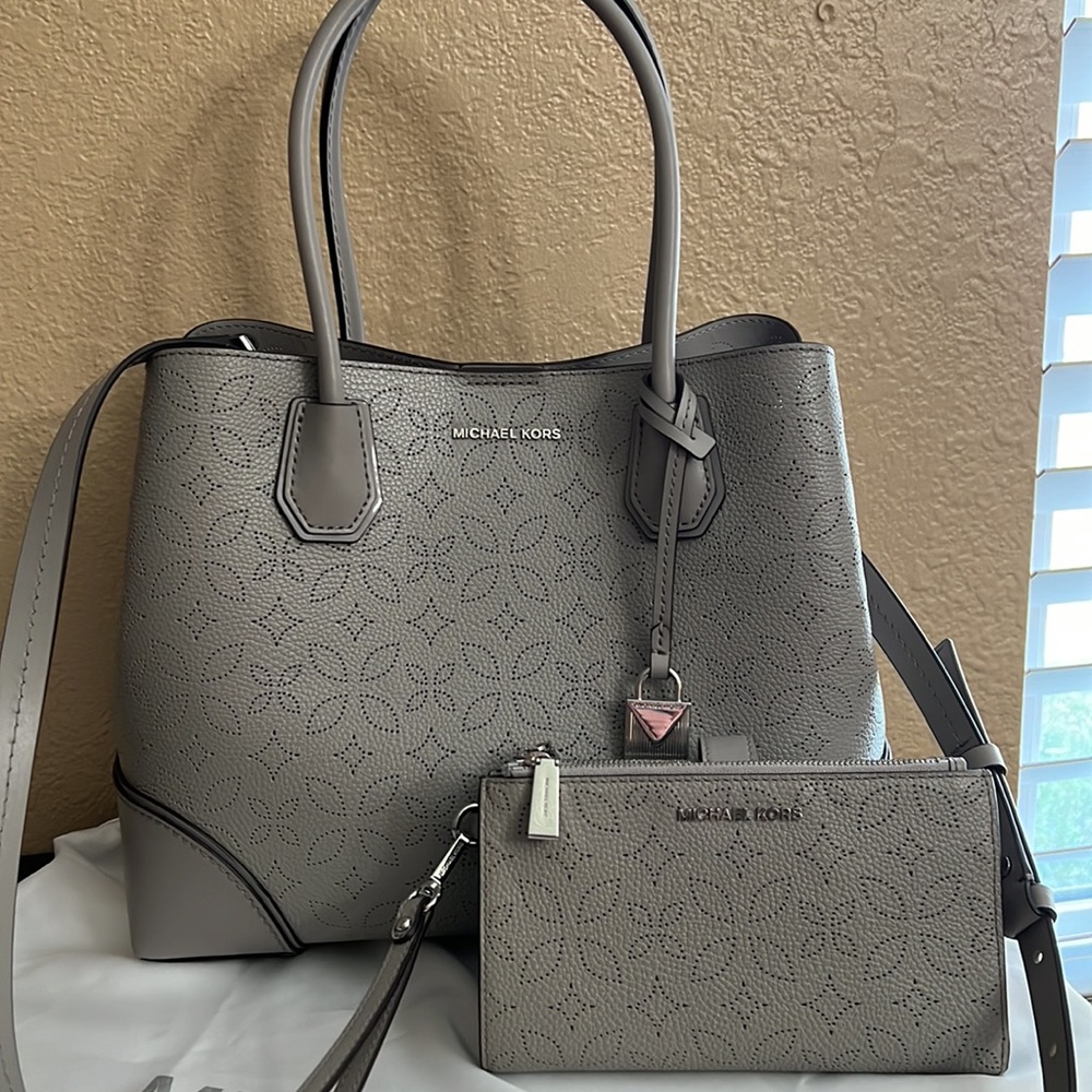 ~SOLD~Michael Kors Handbag and Matching wallet